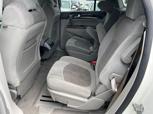 Used 2015 Buick Enclave Convenience FWD image 28
