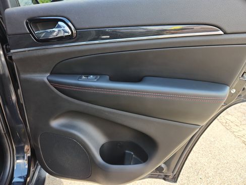 Used 2019 Jeep Grand Cherokee Trailhawk w/ Trailhawk Luxury Group image 52