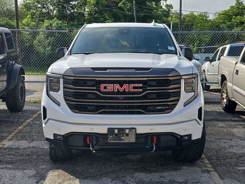 Used 2022 GMC Sierra 1500 AT4X AWD/4WD image 5