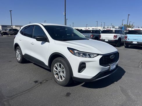 Certified 2025 Ford Escape Active AWD/4WD image 3