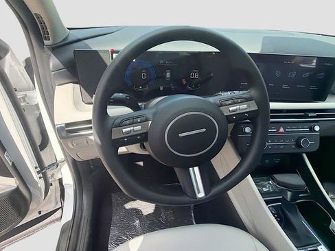 New 2026 Hyundai Tucson SE FWD image 11