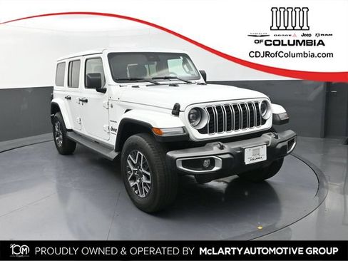 Used 2024 Jeep Wrangler Unlimited Sahara AWD/4WD image 1