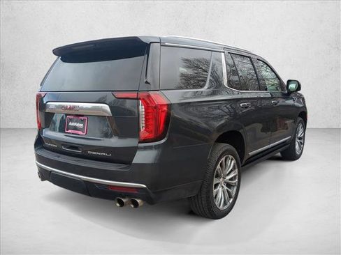 Used 2021 GMC Yukon Denali w/ Denali Premium Package image 4