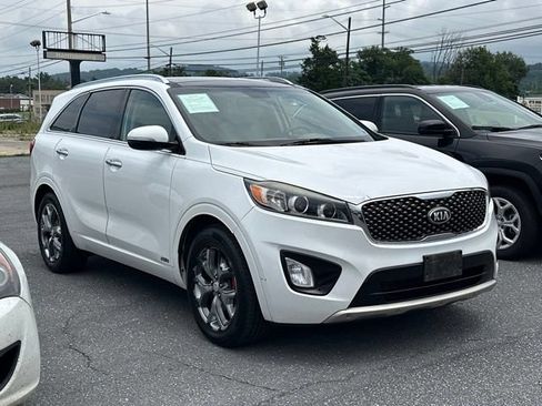 Used 2017 Kia Sorento SX AWD/4WD image 3