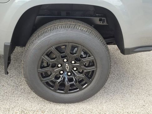 New 2026 Chevrolet Colorado W/T w/ WT Custom Package AWD/4WD image 4