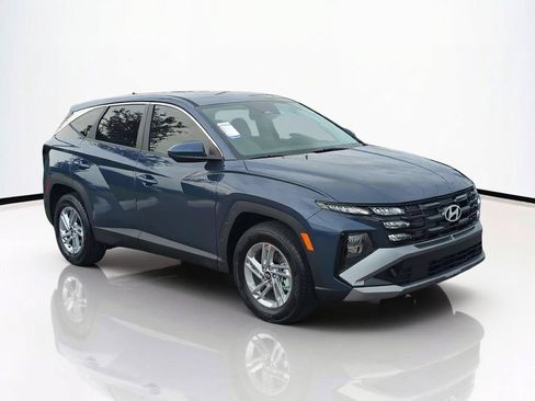 Used 2026 Hyundai Tucson SE FWD image 2