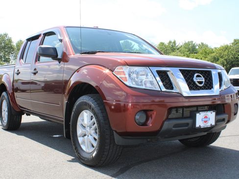 Used 2016 Nissan Frontier SV AWD/4WD image 4