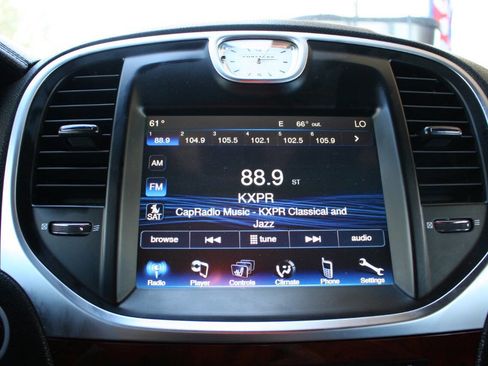 Used 2012 Chrysler 300 Limited image 13