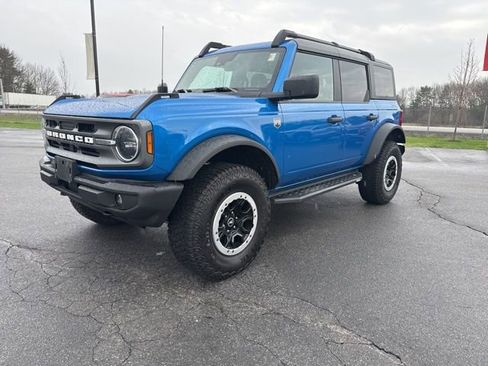 Used 2023 Ford Bronco Big Bend w/ Sasquatch Package image 3