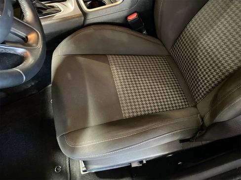 Used 2023 Dodge Charger GT image 19