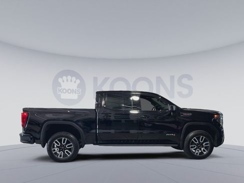 Used 2022 GMC Sierra 1500 AT4 w/ AT4 Premium Package AWD/4WD image 12