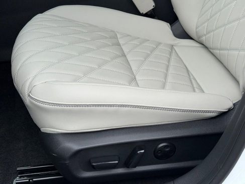 New 2026 Nissan Sentra SL w/ Floor Mat Package FWD image 20