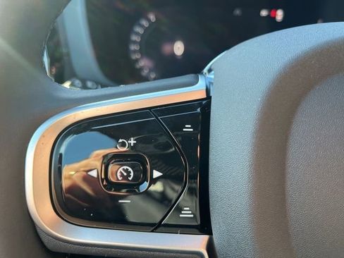 New 2026 Volvo XC60 B5 Ultra w/ Climate Package image 28