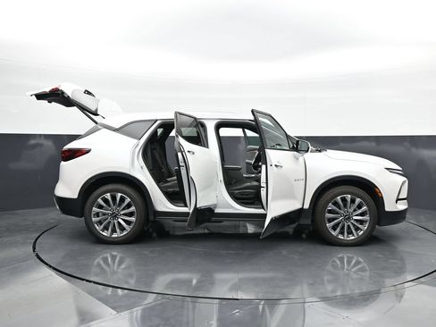 Used 2024 Chevrolet Blazer Premier w/ Driver Confidence II Package AWD/4WD image 52