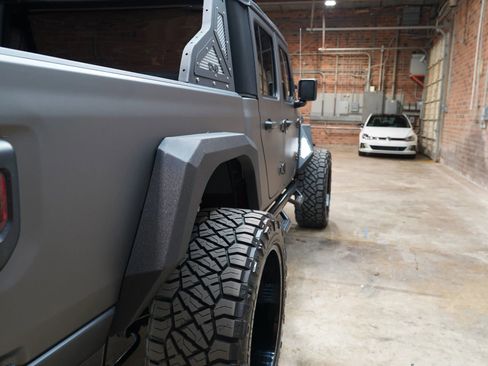 Used 2020 Jeep Gladiator Sport w/ Quick Order Package 24S AWD/4WD image 21