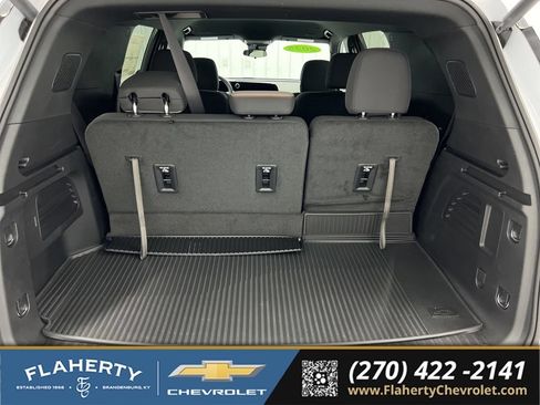 Used 2025 Chevrolet Traverse LT w/ Driver Confidence Package FWD image 19