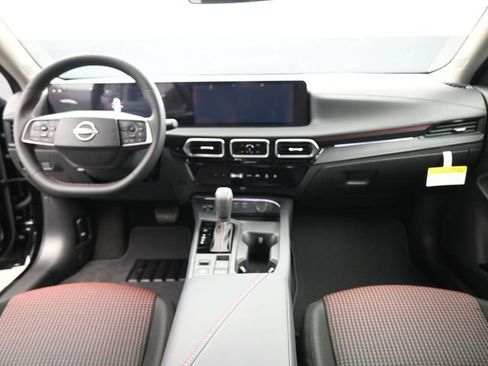 New 2026 Nissan Sentra SR w/ Floor Mat Package image 25