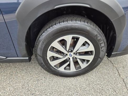 Used 2023 Subaru Outback Premium image 15