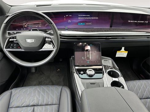 Used 2025 Cadillac Escalade IQ Sport 1 image 10