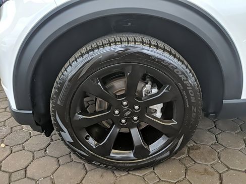 Certified 2023 Ford Explorer ST-Line image 10