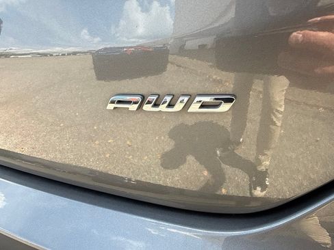 Used 2024 Ford Edge Titanium AWD/4WD image 4