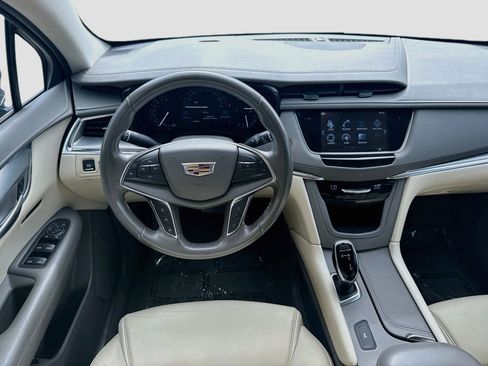 Used 2019 Cadillac XT5 Luxury FWD image 20