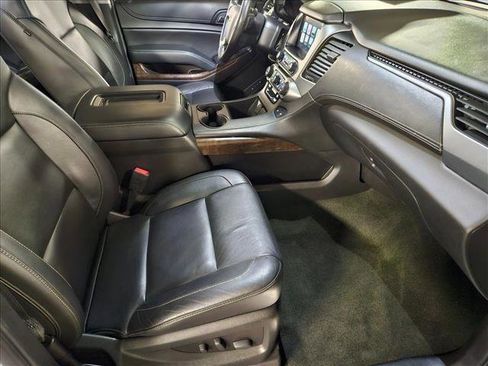 Used 2018 Chevrolet Tahoe LT w/ LT Signature Package RWD image 20