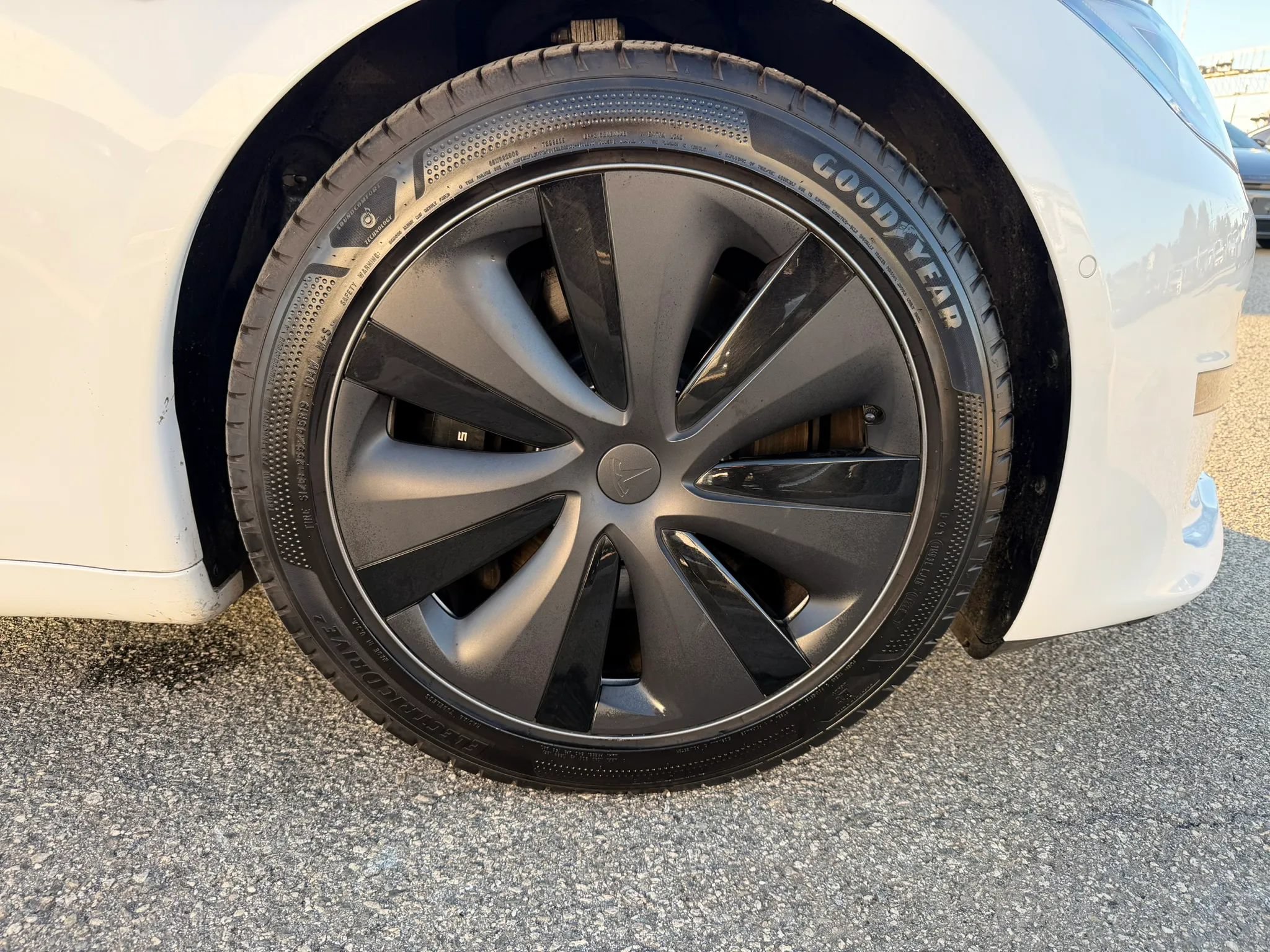 Used 2022 Tesla Model S AWD/4WD image 24