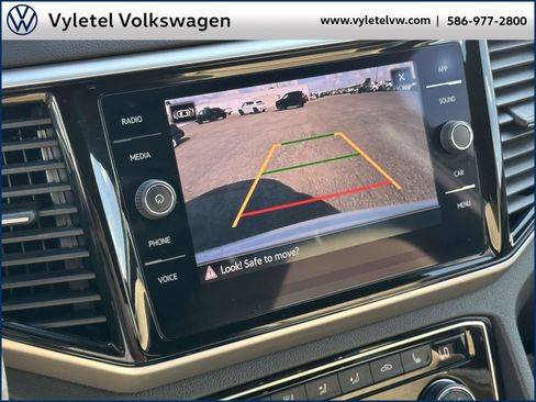 Certified 2023 Volkswagen Atlas Cross Sport SE image 26