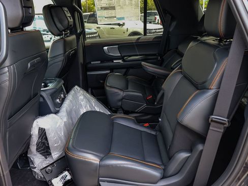 New 2026 Ford Expedition Tremor image 17