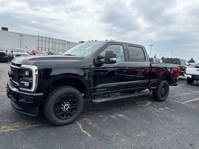New 2025 Ford F250 XLT w/ Black Appearance Package