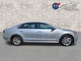 Used 2018 Volkswagen Passat 2.0T SE image 3