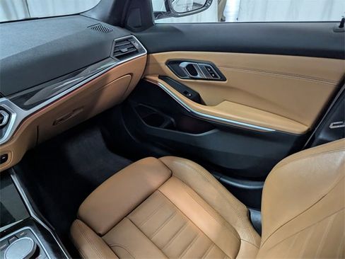 Used 2021 BMW 330i Sedan w/ Driving Assistance Package image 8