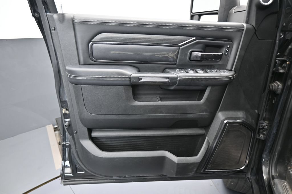 Used 2023 RAM 2500 Limited AWD/4WD image 13