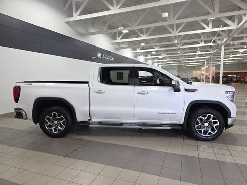 Used 2025 GMC Sierra 1500 SLT w/ SLT Premium Plus Package AWD/4WD image 6