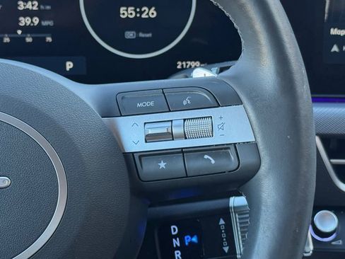 Used 2025 Hyundai Sonata Limited image 17