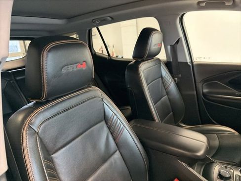 Used 2022 GMC Terrain AT4 w/ Infotainment Package II image 41