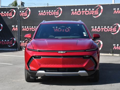 Used 2024 Chevrolet Equinox EV LT w/ LPO, Trailering Package image 2