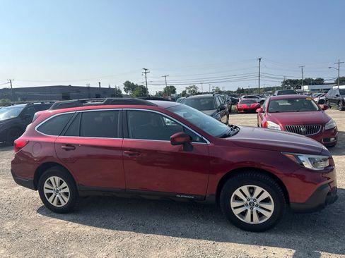 Used 2019 Subaru Outback 2.5i Premium AWD/4WD image 9