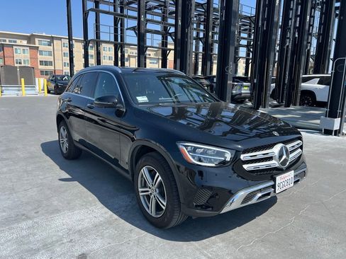 Used 2022 Mercedes-Benz GLC 300 image 3