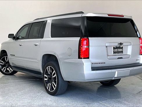 Used 2018 Chevrolet Suburban Premier image 16