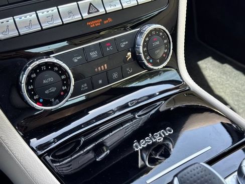 Used 2020 Mercedes-Benz SL 550 image 12