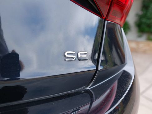 Used 2022 Volkswagen Jetta SE FWD image 45