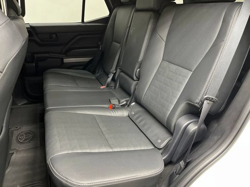 Used 2025 Toyota 4Runner TRD Off-Road Premium AWD/4WD image 20