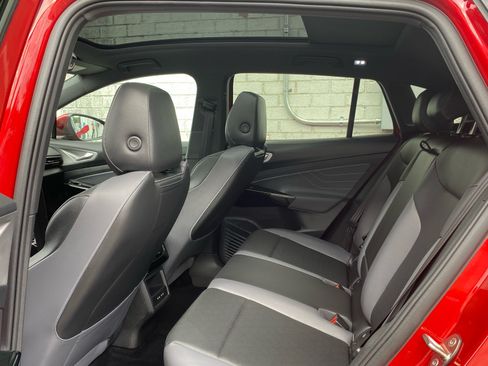 Used 2023 Volkswagen ID.4 Pro S RWD image 20
