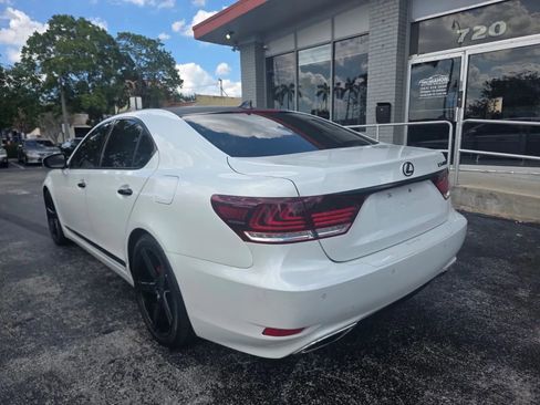 Used 2014 Lexus LS 460 w/ Comfort Package RWD image 4