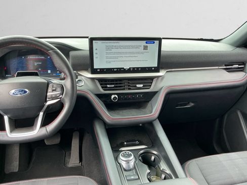 Used 2025 Ford Explorer ST-Line AWD/4WD image 11