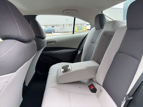 Certified 2022 Toyota Corolla LE w/ Carpet Mat Package (TMS) image 27