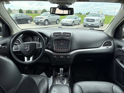 Used 2018 Dodge Journey Crossroad w/ Popular Equipment Group FWD image 23