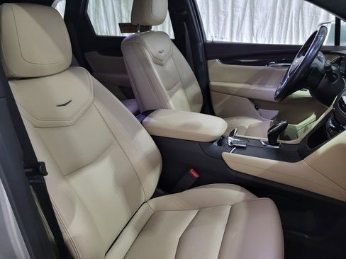 Used 2018 Cadillac XT5 FWD image 66